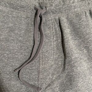 ALO Yoga  Gray Sweatpants. Like new, large .